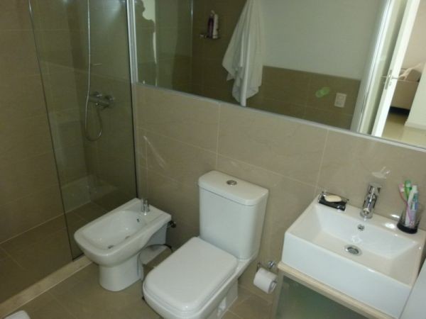 Excepcional departamento en alquiler con cuatro suite en primera fila de Playa Brava.